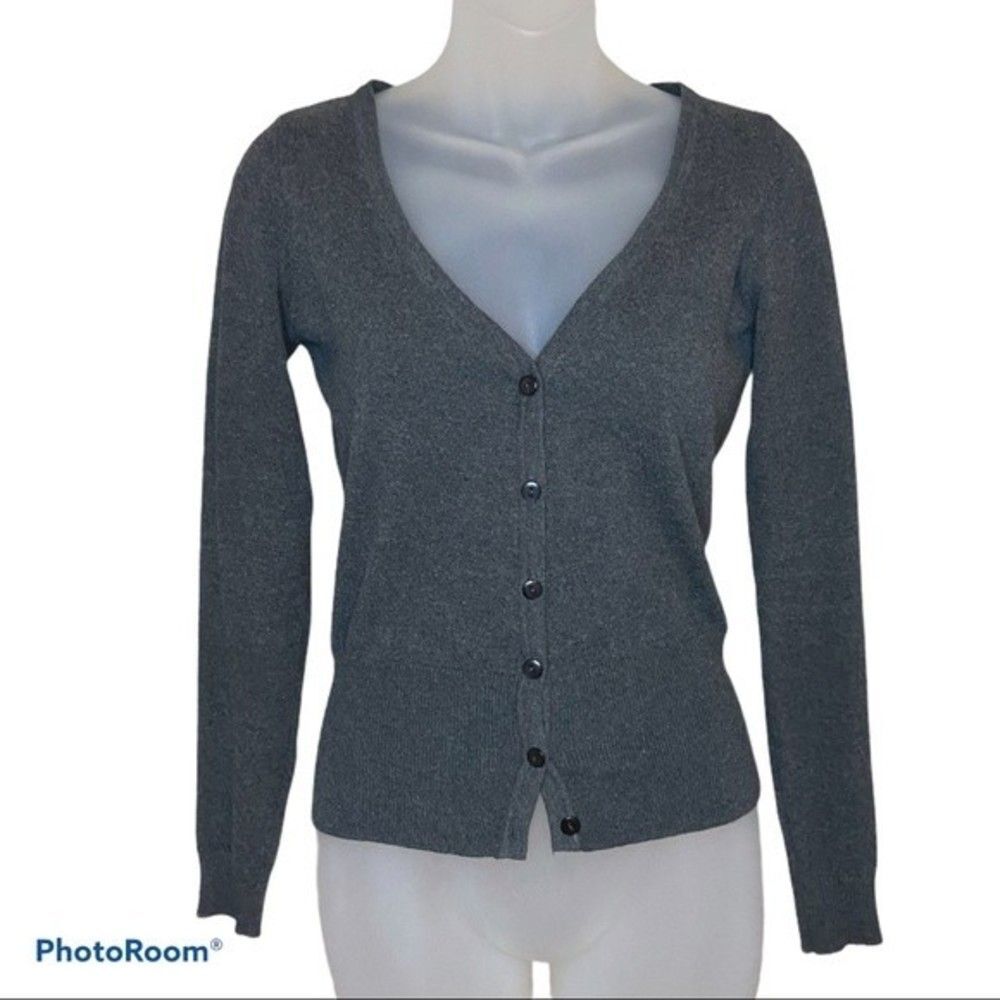 Rue21 Gray Long Sleeve V-Neck Cardigan Size Medium